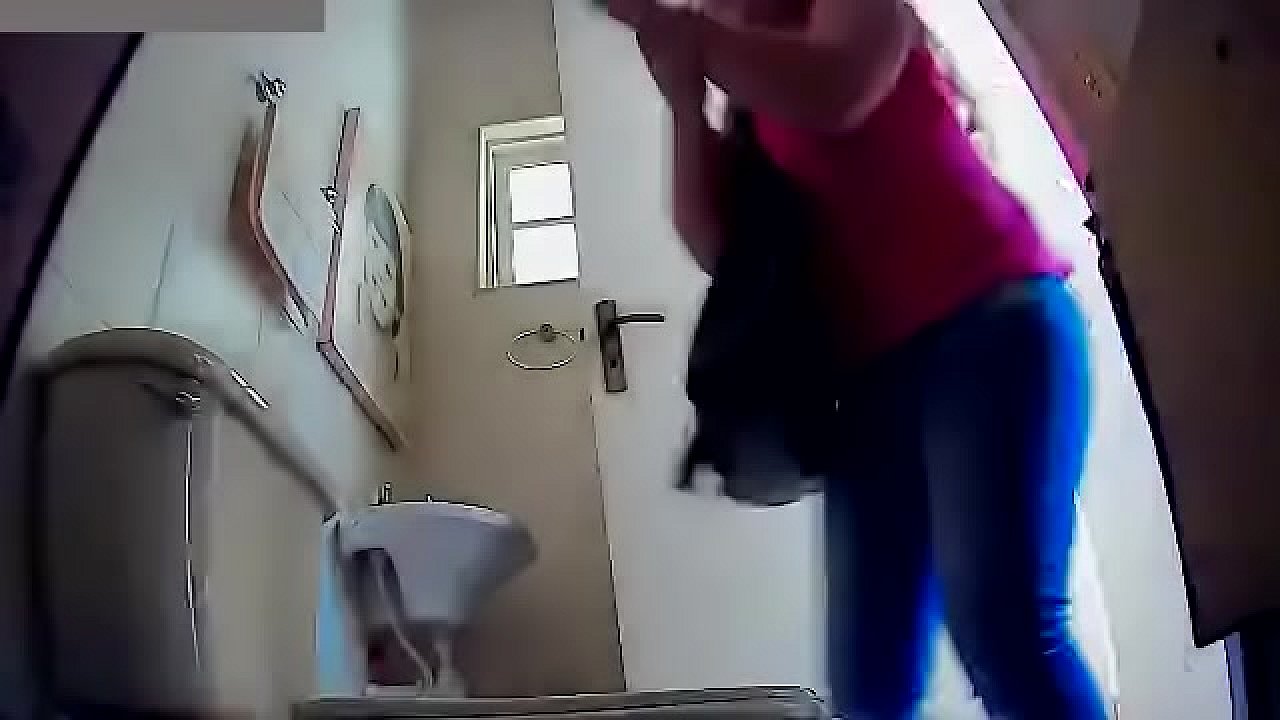 câmera escondida no banheiro