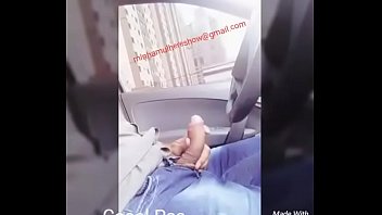Masturbando no carro