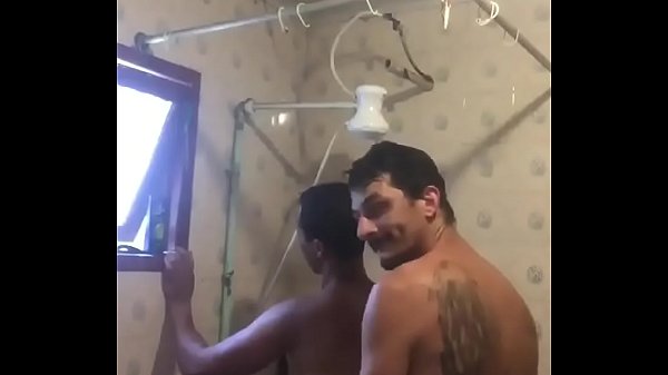 Gay no banho