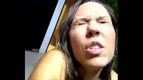 Vídeo pornô de mulher melão
