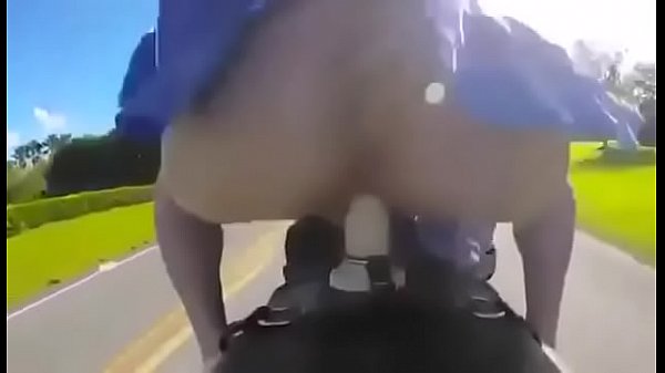 Aprender a andar de moto sozinho