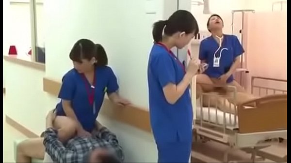 Enfermeira transando com velho