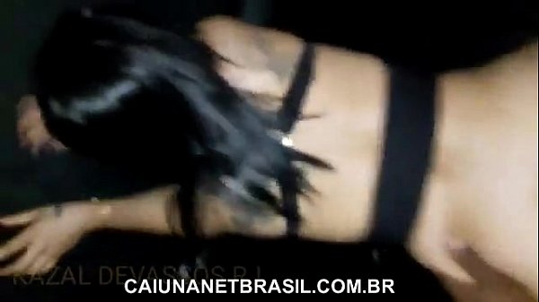 Mulher carioca transando em casa de swing