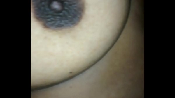 Novinha  menininha  brasileira  de  18  anos  loirinha  de  cabelo  super  cachiado gritando  alto  durante  penetração  e pedindo  pra  foder  mais