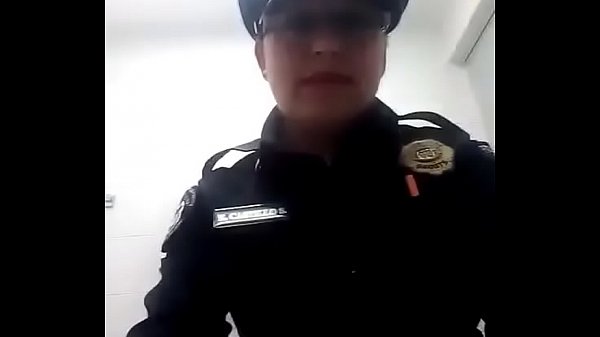 Polícia come mulher aforsa porno