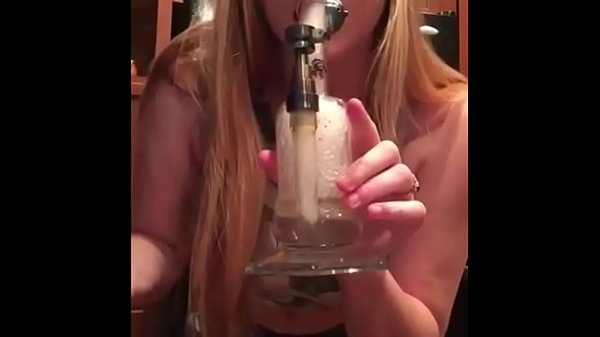 Porno novinhas fumando