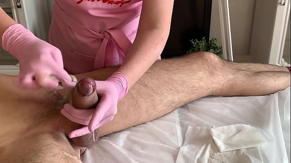 Vídeos de depilação íntima masculina como final feliz
