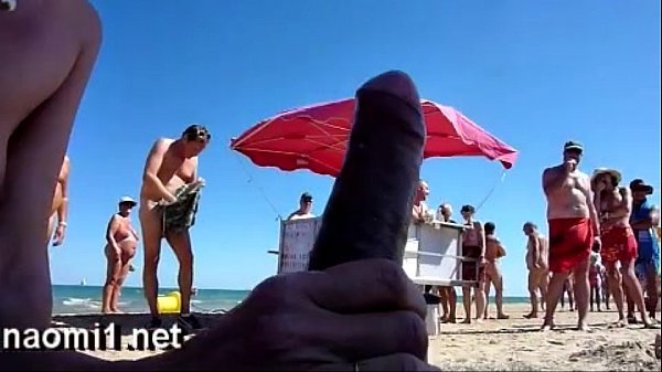 Travestis em praia grande