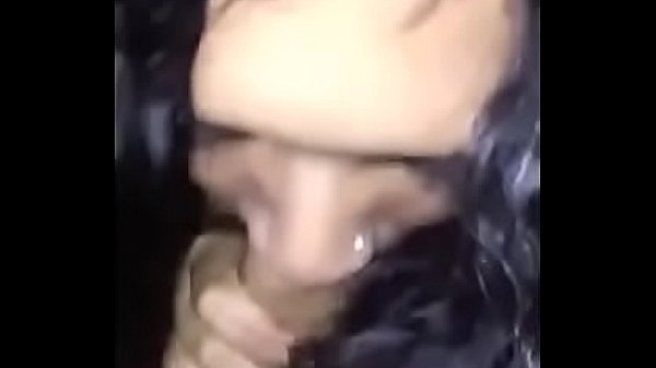 Novinha sofrendo na pica porno