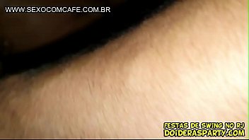 Cara coloca câmera e Fraga empregada chupando a sua esposa