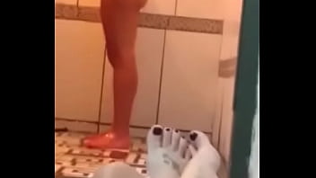 Lésbicas  no banho  brasileira