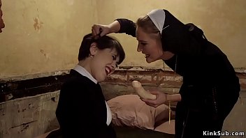 Pornografia de lésbica freira