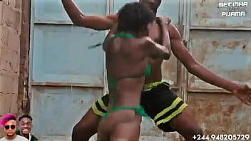 Se masturbando lésbicas Angola porno