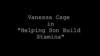 Vanessa chupa seu filho