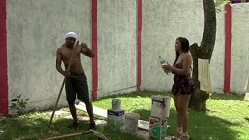 Comendo morena e marido lanbendo a buceta ddla