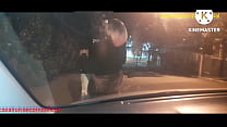Filme homem batendo punheta dentro do carro pergunta se a mulher nao quer entrar no