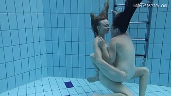 Rick Japan Two girls inthe home swimming pool hot videos
