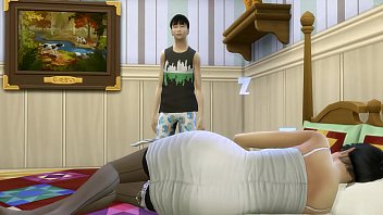 Mãe e filho dividindo cama