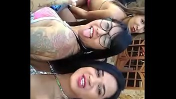 Vídeo porno proibidão santinha do padrasto