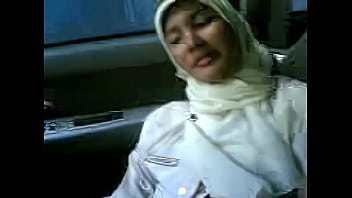 Jilbab diruang